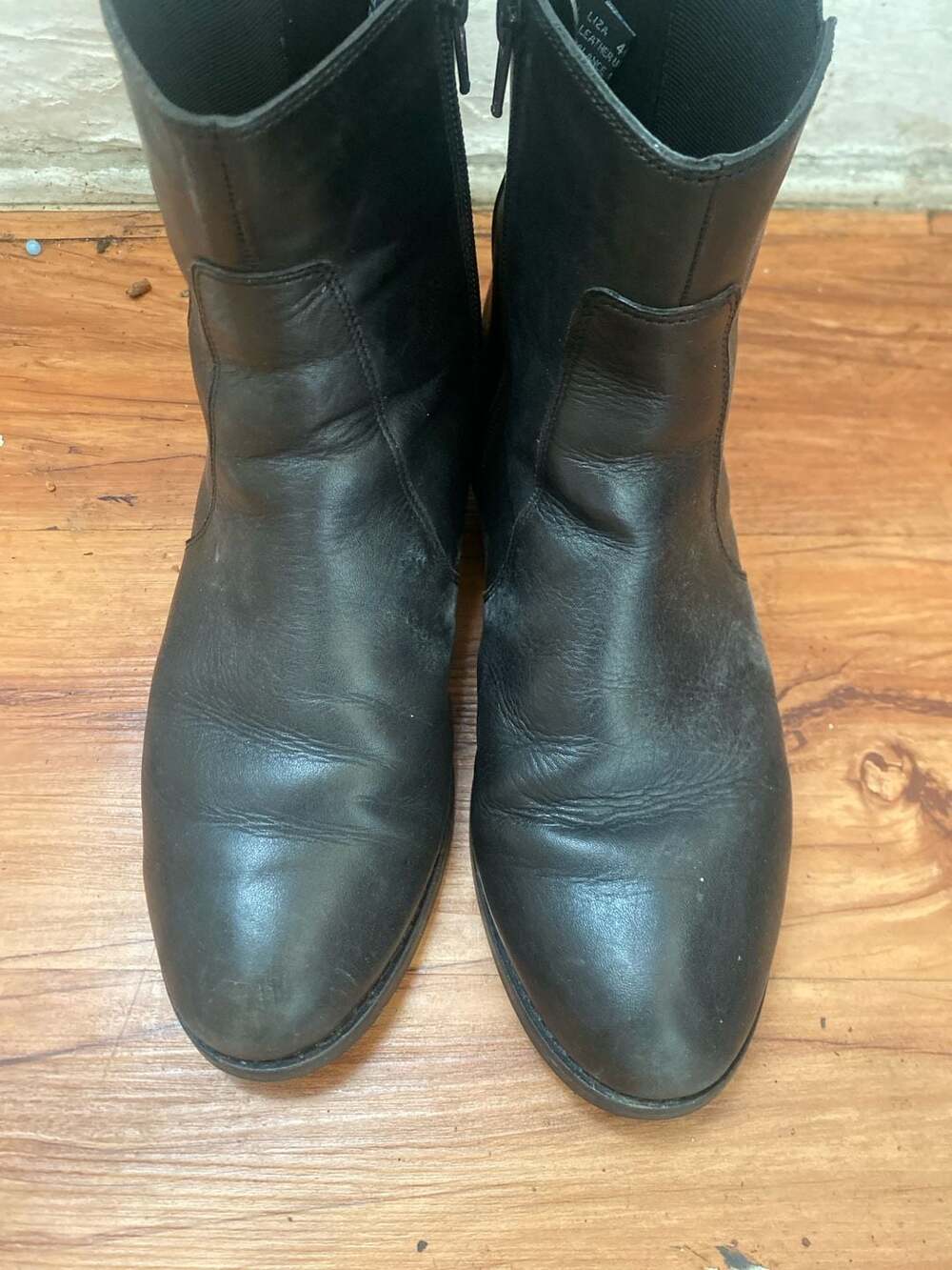 Hush Puppies Women's Liza Black Leather Side-Zip Ankle Boots